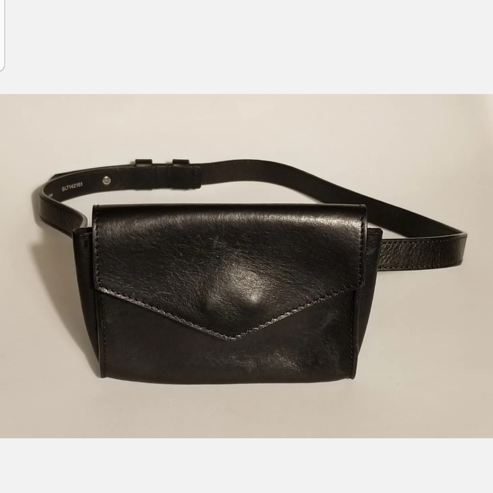 J Jill Women's Black Genuine Leather Belt Fannypack Size S/M Made In Italy